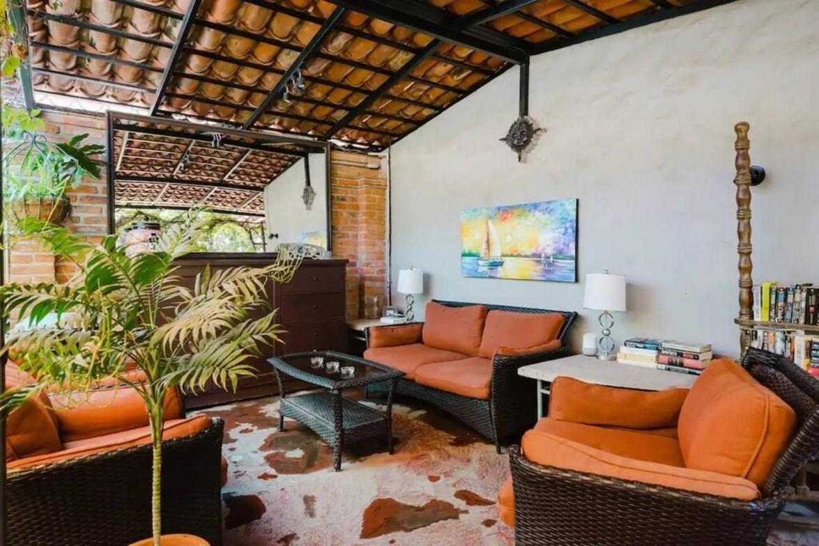 Enjoy Ac In The Penthouse At Inn อาจิจิก ภายนอก รูปภาพ