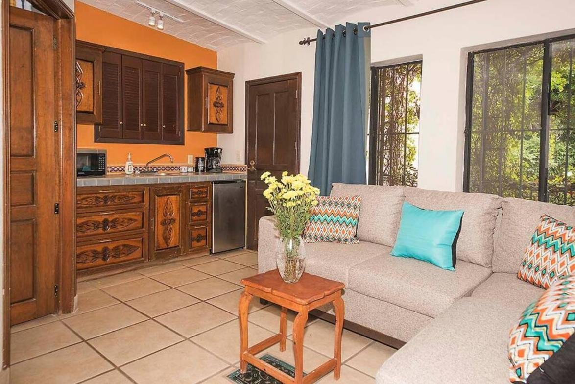 Enjoy Ac In The Penthouse At Inn อาจิจิก ภายนอก รูปภาพ