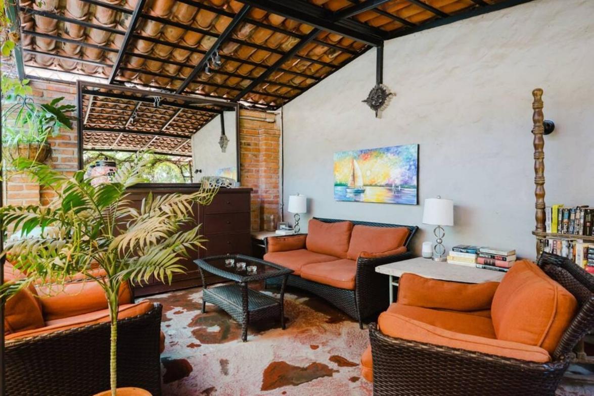 Enjoy Ac In The Penthouse At Inn อาจิจิก ภายนอก รูปภาพ